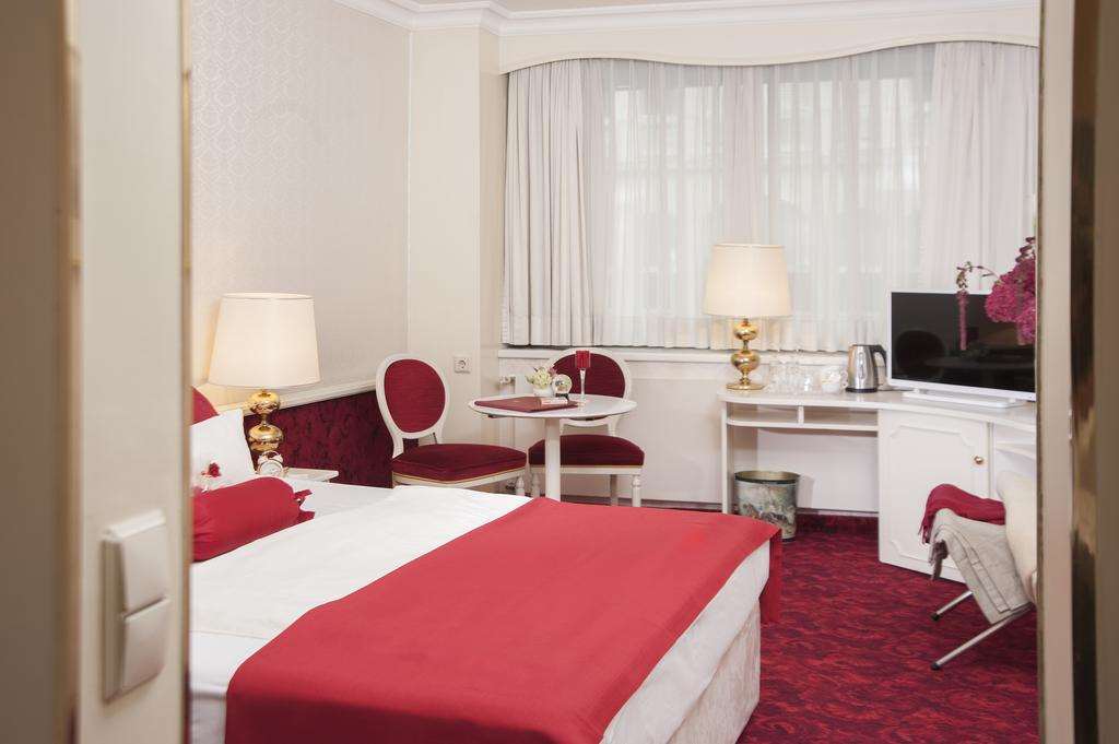 Elaya Hotel Vienna City Center Oda fotoğraf